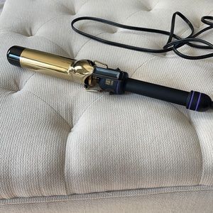 Hot Tools 1.25in curling iron